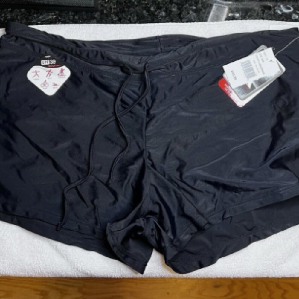 ZeroXposur Womens Black UPF30 Quick Dry Stretch Shorts Lined XL/XXL NWT Swim 2X